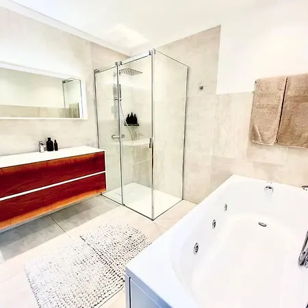 Tatil Evi • Boutique 26 • In *